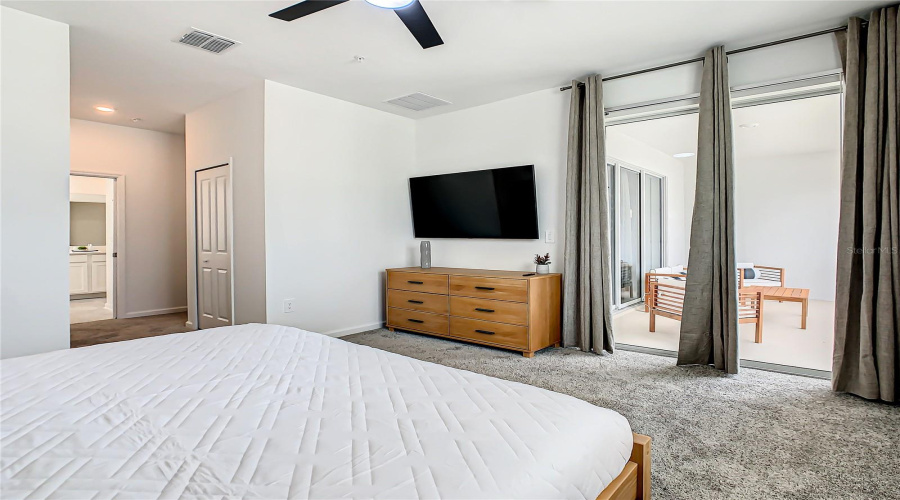 DAVENPORT, Florida 33896, 3 Bedrooms Bedrooms, ,2 BathroomsBathrooms,Residential,For Sale,CABOT CLIFFS,0,MFRO6413862