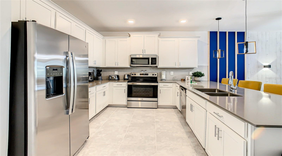 DAVENPORT, Florida 33896, 3 Bedrooms Bedrooms, ,2 BathroomsBathrooms,Residential,For Sale,CABOT CLIFFS,0,MFRO6413862