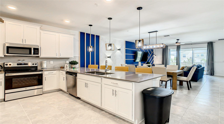 DAVENPORT, Florida 33896, 3 Bedrooms Bedrooms, ,2 BathroomsBathrooms,Residential,For Sale,CABOT CLIFFS,0,MFRO6413862