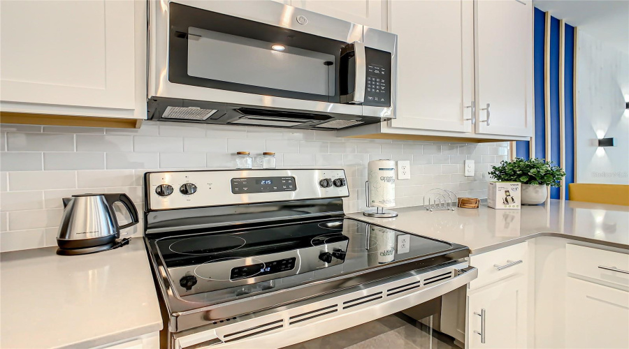 DAVENPORT, Florida 33896, 3 Bedrooms Bedrooms, ,2 BathroomsBathrooms,Residential,For Sale,CABOT CLIFFS,0,MFRO6413862