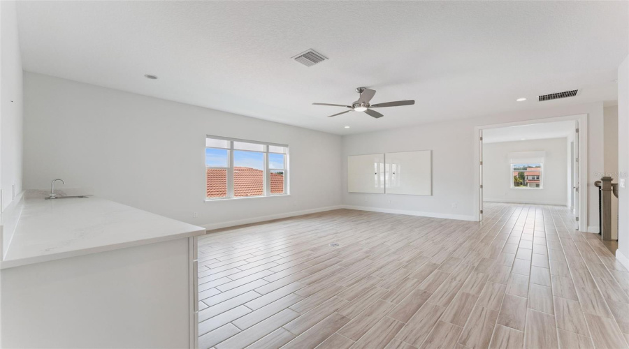 ORLANDO, Florida 32836, 5 Bedrooms Bedrooms, ,4 BathroomsBathrooms,Residential,For Sale,ROYAL CYPRESS,0,MFRV4949198