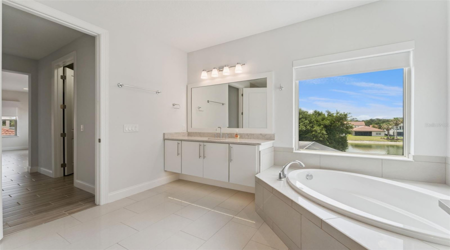 ORLANDO, Florida 32836, 5 Bedrooms Bedrooms, ,4 BathroomsBathrooms,Residential,For Sale,ROYAL CYPRESS,0,MFRV4949198