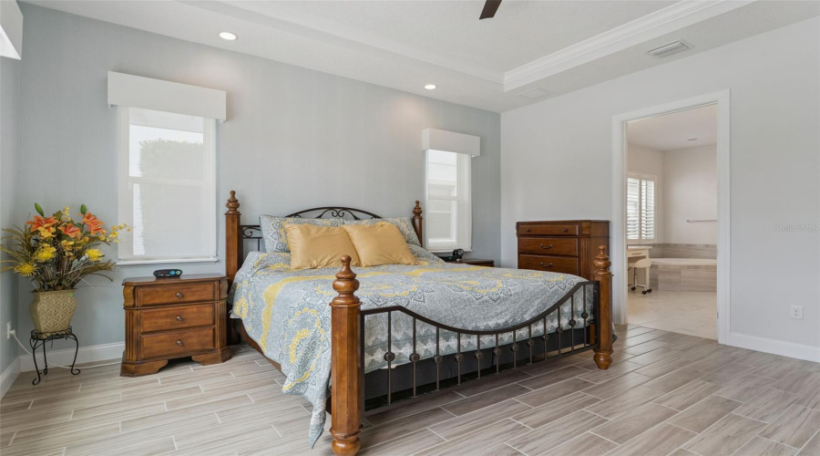 ORLANDO, Florida 32836, 5 Bedrooms Bedrooms, ,4 BathroomsBathrooms,Residential,For Sale,ROYAL CYPRESS,0,MFRV4949198