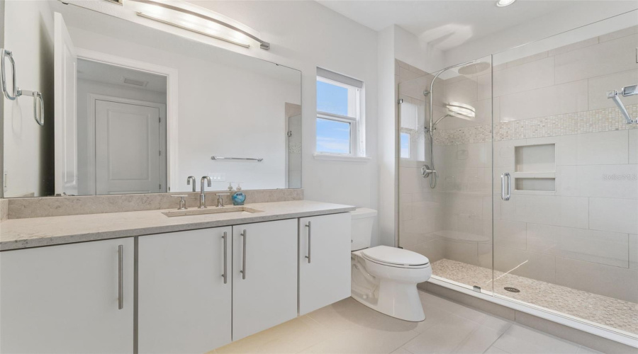 ORLANDO, Florida 32836, 5 Bedrooms Bedrooms, ,4 BathroomsBathrooms,Residential,For Sale,ROYAL CYPRESS,0,MFRV4949198