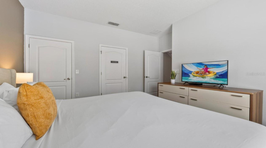 KISSIMMEE, Florida 34747, 4 Bedrooms Bedrooms, ,3 BathroomsBathrooms,Residential,For Sale,CANDY PALM,0,MFRS5151394