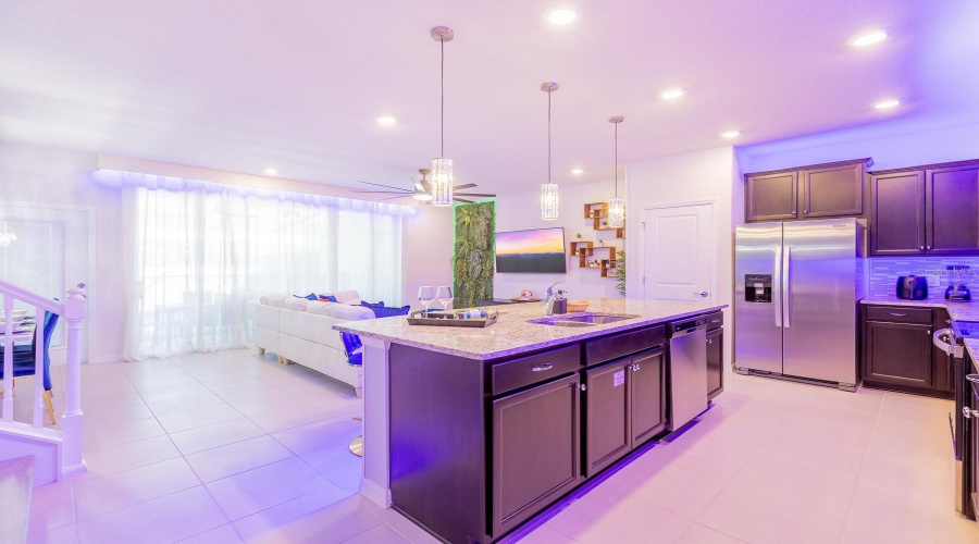DAVENPORT, Florida 33897, 5 Bedrooms Bedrooms, ,4 BathroomsBathrooms,Residential,For Sale,LANA,0,MFRS5151388