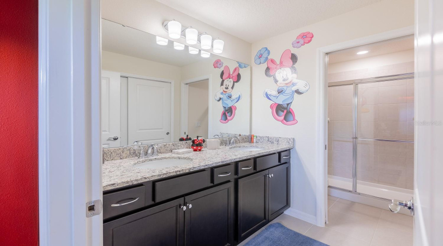 DAVENPORT, Florida 33897, 5 Bedrooms Bedrooms, ,4 BathroomsBathrooms,Residential,For Sale,LANA,0,MFRS5151388