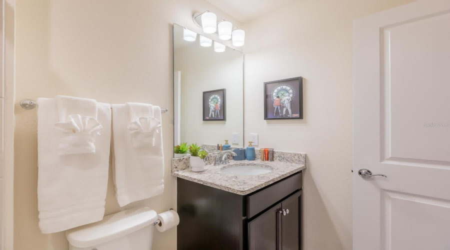 DAVENPORT, Florida 33897, 5 Bedrooms Bedrooms, ,4 BathroomsBathrooms,Residential,For Sale,LANA,0,MFRS5151388