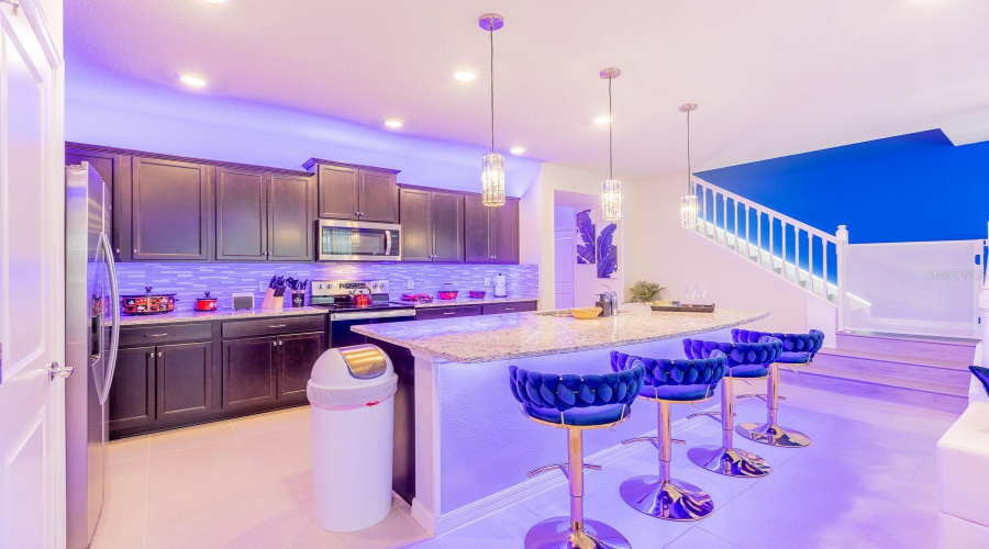 DAVENPORT, Florida 33897, 5 Bedrooms Bedrooms, ,4 BathroomsBathrooms,Residential,For Sale,LANA,0,MFRS5151388