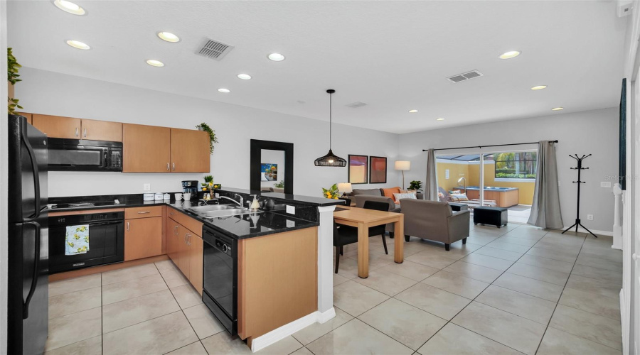KISSIMMEE, Florida 34747, 2 Bedrooms Bedrooms, ,2 BathroomsBathrooms,Residential,For Sale,YELLOW LANTANA,0,MFRS5151010