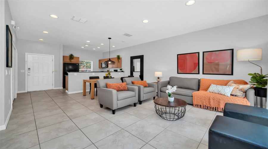 KISSIMMEE, Florida 34747, 2 Bedrooms Bedrooms, ,2 BathroomsBathrooms,Residential,For Sale,YELLOW LANTANA,0,MFRS5151010