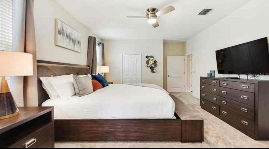 DAVENPORT, Florida 33896, 9 Bedrooms Bedrooms, ,5 BathroomsBathrooms,Residential,For Sale,SOMMERSET HILLS,0,MFRS5130617