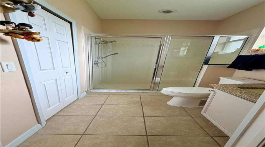 DAVENPORT, Florida 33897, 4 Bedrooms Bedrooms, ,3 BathroomsBathrooms,Residential,For Sale,TUPELO,0,MFRO6413991