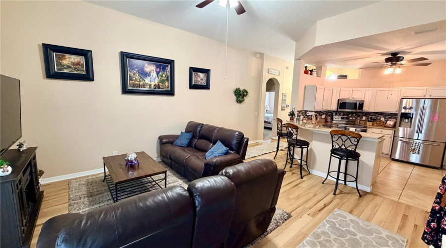 DAVENPORT, Florida 33897, 4 Bedrooms Bedrooms, ,3 BathroomsBathrooms,Residential,For Sale,TUPELO,0,MFRO6413991