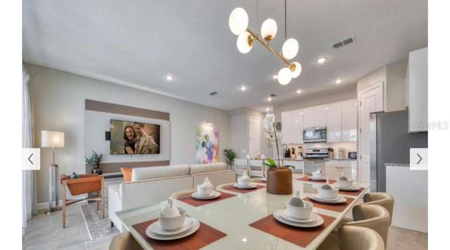 KISSIMMEE, Florida 34747, 4 Bedrooms Bedrooms, ,4 BathroomsBathrooms,Residential,For Sale,FORMOSA VALLEY,0,MFRO6414315