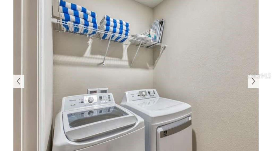 KISSIMMEE, Florida 34747, 4 Bedrooms Bedrooms, ,4 BathroomsBathrooms,Residential,For Sale,FORMOSA VALLEY,0,MFRO6414315