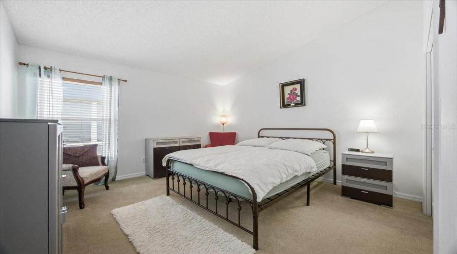 DAVENPORT, Florida 33897, 4 Bedrooms Bedrooms, ,3 BathroomsBathrooms,Residential,For Sale,LOCKBREEZE,0,MFRTB8516176