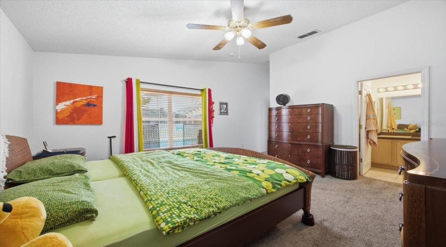 DAVENPORT, Florida 33897, 4 Bedrooms Bedrooms, ,3 BathroomsBathrooms,Residential,For Sale,LOCKBREEZE,0,MFRTB8516176