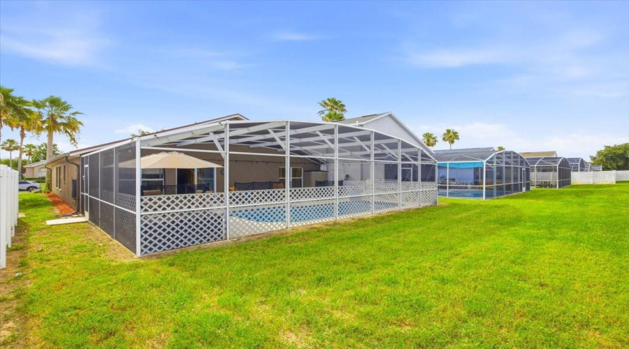 DAVENPORT, Florida 33897, 4 Bedrooms Bedrooms, ,3 BathroomsBathrooms,Residential,For Sale,LOCKBREEZE,0,MFRTB8516176