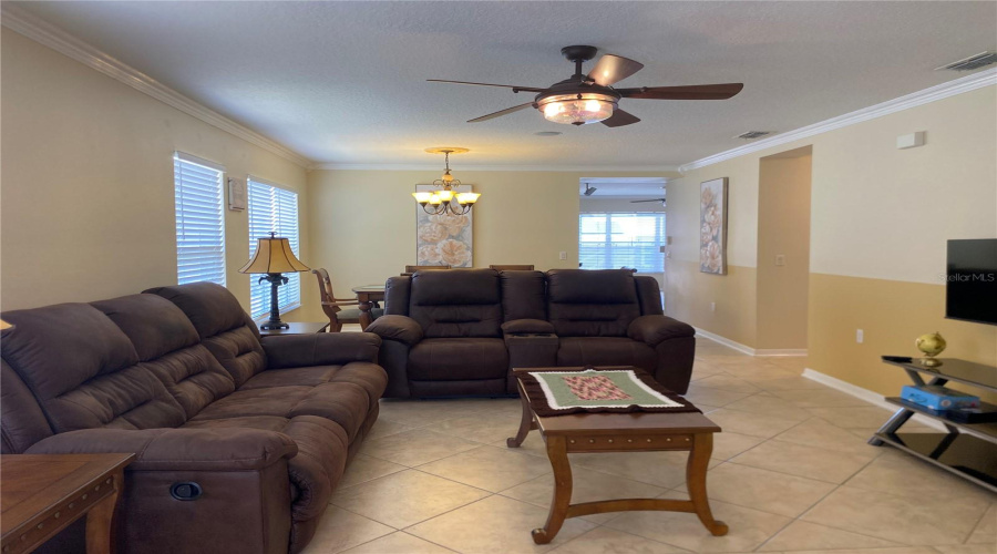 DAVENPORT, Florida 33896, 4 Bedrooms Bedrooms, ,2 BathroomsBathrooms,Residential,For Sale,ROSSELLI,0,MFRS5151410