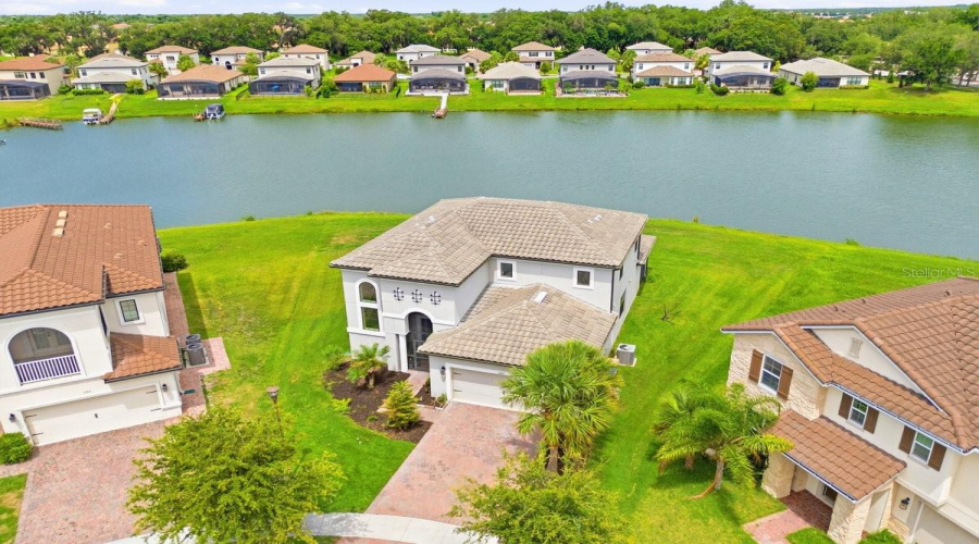 KISSIMMEE, Florida 34746, 4 Bedrooms Bedrooms, ,3 BathroomsBathrooms,Residential,For Sale,SWEETGRASS,0,MFRO6414490