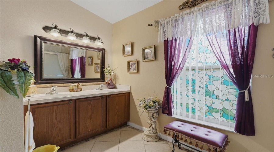 Primary bath