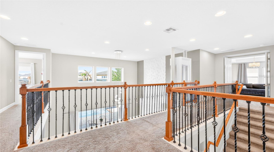 ORLANDO, Florida 32836, 4 Bedrooms Bedrooms, ,4 BathroomsBathrooms,Residential,For Sale,ROYAL ESTATES,0,MFRO6414185