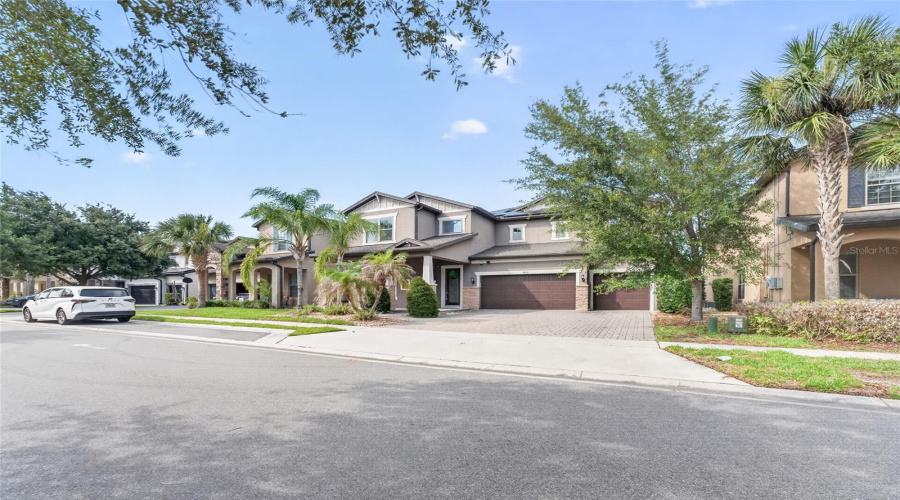 ORLANDO, Florida 32836, 4 Bedrooms Bedrooms, ,4 BathroomsBathrooms,Residential,For Sale,ROYAL ESTATES,0,MFRO6414185