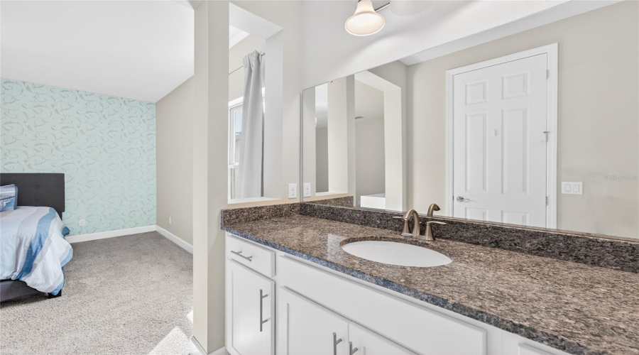 ORLANDO, Florida 32836, 4 Bedrooms Bedrooms, ,4 BathroomsBathrooms,Residential,For Sale,ROYAL ESTATES,0,MFRO6414185
