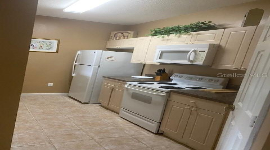 KISSIMMEE, Florida 34747, 3 Bedrooms Bedrooms, ,2 BathroomsBathrooms,Residential,For Sale,SILVER PALM,0,MFRO6414532