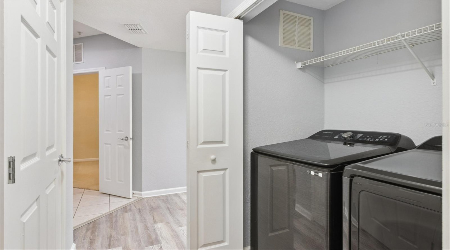 Washer & Dryer