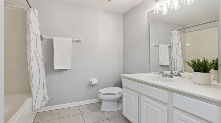 DAVENPORT, Florida 33896, 2 Bedrooms Bedrooms, ,2 BathroomsBathrooms,Residential,For Sale,FONTERA,0,MFRO6414541