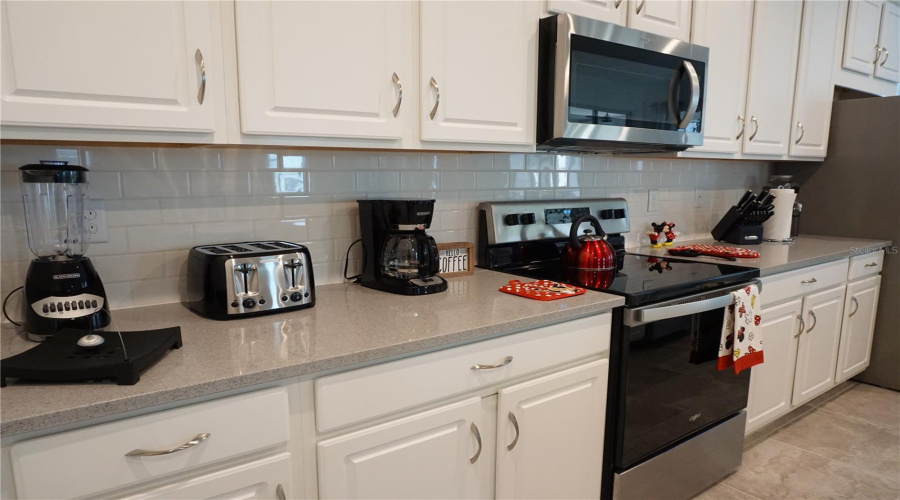 KISSIMMEE, Florida 34747, 6 Bedrooms Bedrooms, ,4 BathroomsBathrooms,Residential,For Sale,CAROLINE BAY,0,MFRO6410893