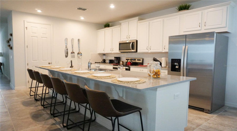 KISSIMMEE, Florida 34747, 6 Bedrooms Bedrooms, ,4 BathroomsBathrooms,Residential,For Sale,CAROLINE BAY,0,MFRO6410893