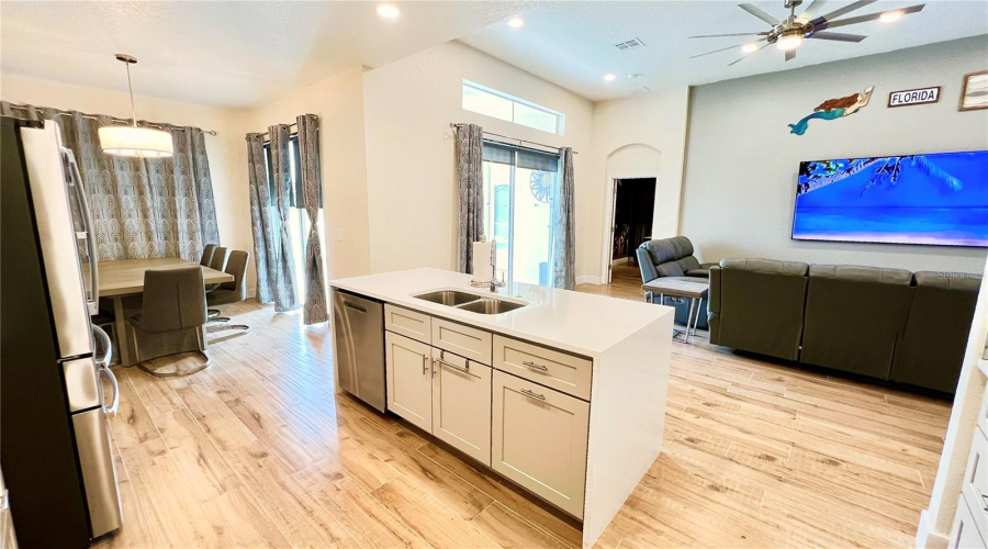 DAVENPORT, Florida 33897, 4 Bedrooms Bedrooms, ,3 BathroomsBathrooms,Residential,For Sale,BIRKDALE,0,MFRO6414597