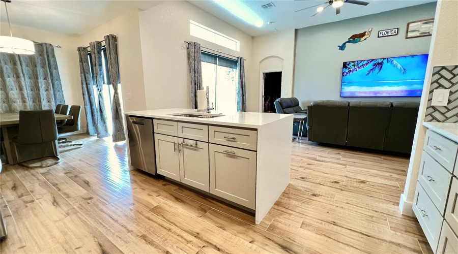 DAVENPORT, Florida 33897, 4 Bedrooms Bedrooms, ,3 BathroomsBathrooms,Residential,For Sale,BIRKDALE,0,MFRO6414597