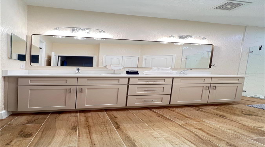 DAVENPORT, Florida 33897, 4 Bedrooms Bedrooms, ,3 BathroomsBathrooms,Residential,For Sale,BIRKDALE,0,MFRO6414597