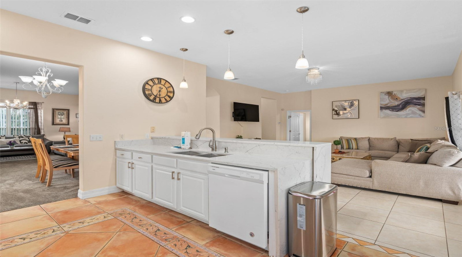 DAVENPORT, Florida 33897, 5 Bedrooms Bedrooms, ,7 BathroomsBathrooms,Residential,For Sale,VISTA,0,MFRO6414280
