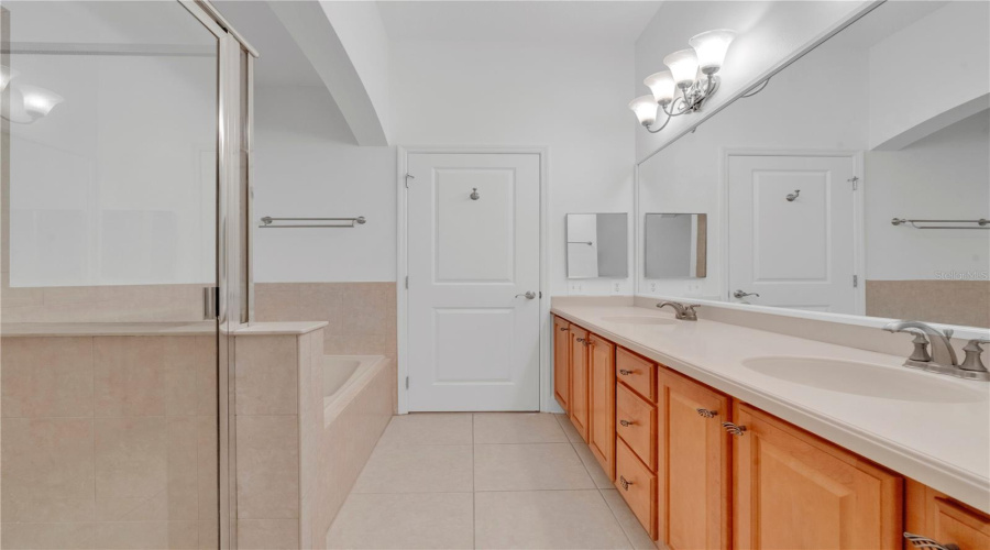 CELEBRATION, Florida 34747, 3 Bedrooms Bedrooms, ,3 BathroomsBathrooms,Residential,For Sale,VAUX,0,MFRS5151429