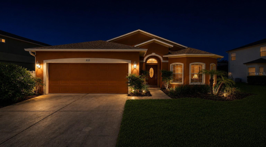 DAVENPORT, Florida 33896, 4 Bedrooms Bedrooms, ,3 BathroomsBathrooms,Residential,For Sale,SUSSEX,0,MFRO6414632