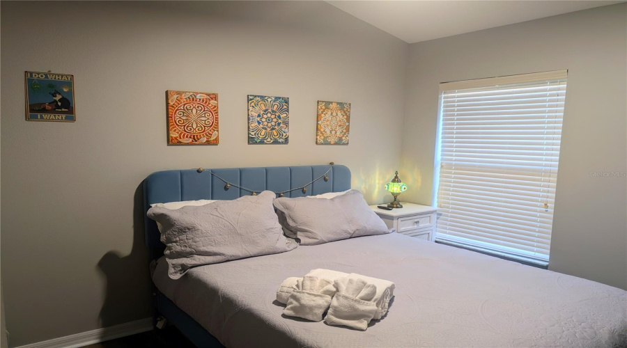 DAVENPORT, Florida 33897, 4 Bedrooms Bedrooms, ,2 BathroomsBathrooms,Residential,For Sale,KENSINGTON,0,MFRS5149615