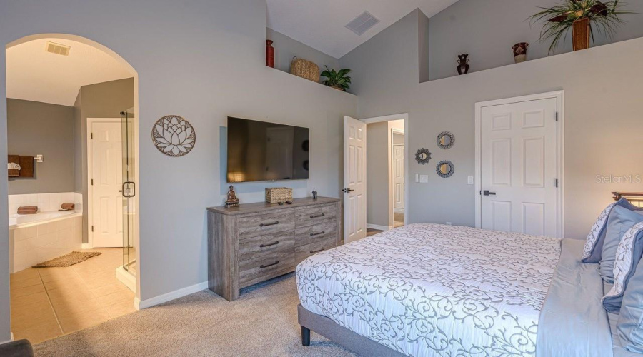 DAVENPORT, Florida 33897, 4 Bedrooms Bedrooms, ,2 BathroomsBathrooms,Residential,For Sale,KENSINGTON,0,MFRS5149615