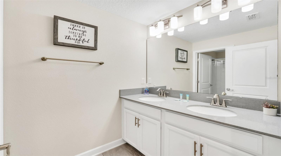 DAVENPORT, Florida 33896, 4 Bedrooms Bedrooms, ,3 BathroomsBathrooms,Residential,For Sale,PLUNKER,0,MFRO6414406