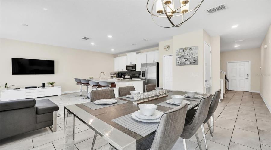 DAVENPORT, Florida 33896, 4 Bedrooms Bedrooms, ,3 BathroomsBathrooms,Residential,For Sale,PLUNKER,0,MFRO6414406