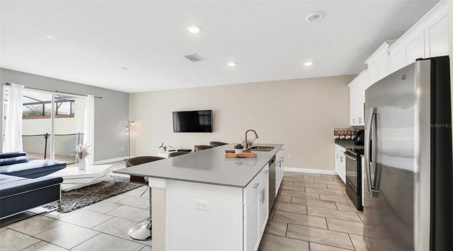 DAVENPORT, Florida 33896, 4 Bedrooms Bedrooms, ,3 BathroomsBathrooms,Residential,For Sale,PLUNKER,0,MFRO6414406