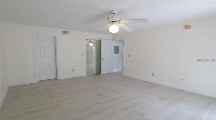 KISSIMMEE, Florida 34746, 3 Bedrooms Bedrooms, ,2 BathroomsBathrooms,Residential,For Sale,ROYAL BAY,0,MFRS5151472