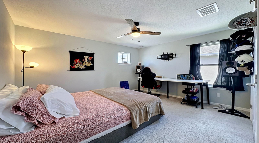 DAVENPORT, Florida 33896, 3 Bedrooms Bedrooms, ,2 BathroomsBathrooms,Residential,For Sale,ABERDEEN ST,0,MFRS5151089
