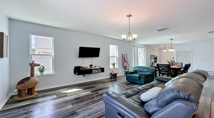 DAVENPORT, Florida 33896, 3 Bedrooms Bedrooms, ,2 BathroomsBathrooms,Residential,For Sale,ABERDEEN ST,0,MFRS5151089