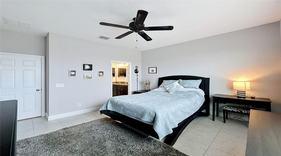 DAVENPORT, Florida 33896, 4 Bedrooms Bedrooms, ,3 BathroomsBathrooms,Residential,For Sale,ABERDEEN,0,MFRS5151094