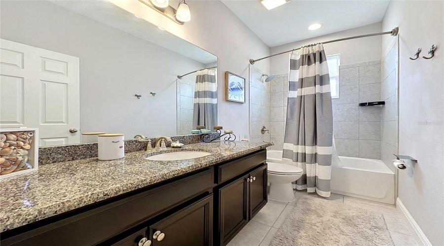 DAVENPORT, Florida 33896, 4 Bedrooms Bedrooms, ,3 BathroomsBathrooms,Residential,For Sale,ABERDEEN,0,MFRS5151094